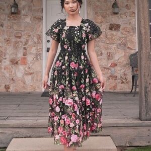 NWT JessaKae Rose Dress in black midi length  size 4X